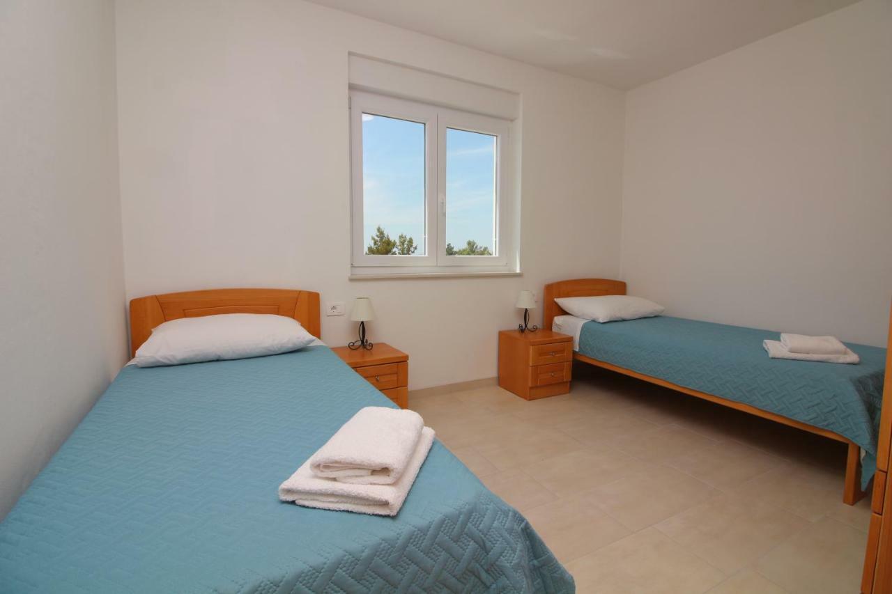 Apartmani Nejasmic Primosten Exterior photo